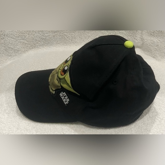 Men’s baby Yoda cap - Picture 6 of 6